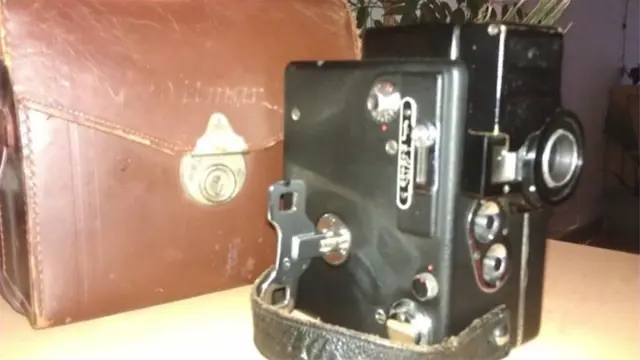 Ditmar 2265 1938 camera een dubbel 8 .