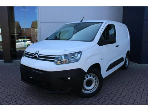 Citroen Berlingo 1.2 Puretech 130pk Club Automaat 3-zits Airco Navi Rondom sensoren Carplay Euro6 BP