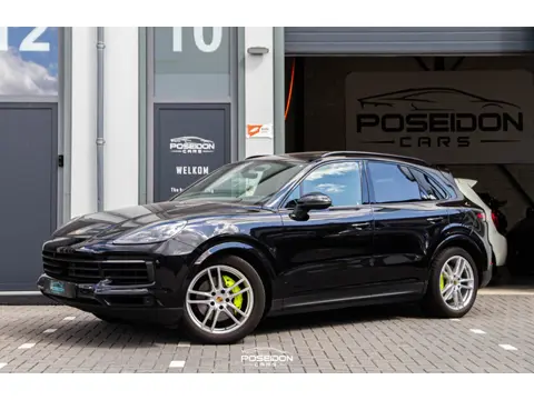 Porsche Cayenne 3.0 E-Hybrid PANO | HEAD-UP | SOFTCLOSE | BOSE | LUCHTVERING | SPORTCHRONO | DEALER 