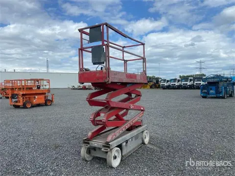Skyjack SJIII-3220 Electric Scissor Lift (bj 2013)