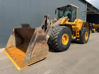 Volvo L180F (bj 2010)