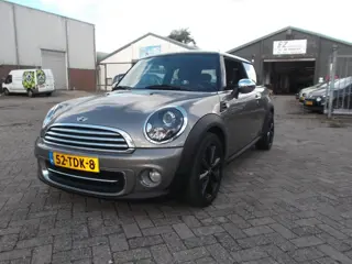 MINI Cooper 1.6 10 Years II leer navi clima