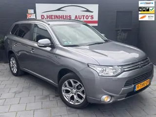 Mitsubishi Outlander 2.0 PHEV instyle+ |RIJD PERFECT|
