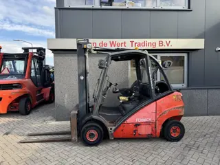 Linde H25T Triplo 550 Freelift / Sideshift / Vorkversteller LPG 2007