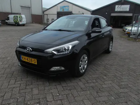 Hyundai i20 1.0 T-GDI Comfort navi a r camera