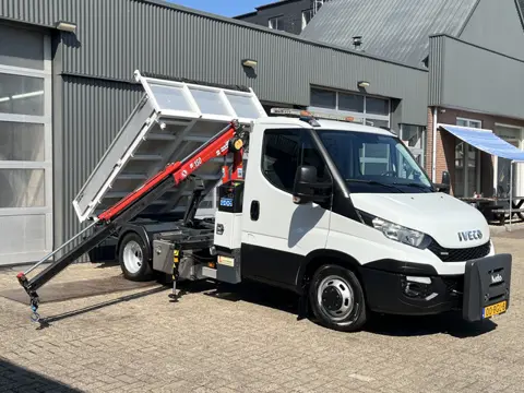 Iveco Daily 50C17 Maxilift 150 Laadkraan 3 zijden Kipper 3-Persoons Open laadbak Pick-up PTO Airco N
