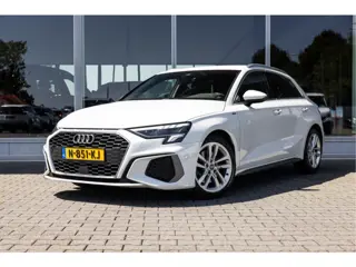Audi A3 Sportback 35 TFSI S-Line | Carplay | Stoelver. | Parkeersens. |