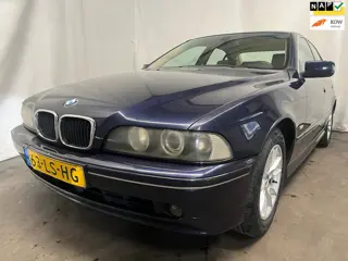 BMW 5-serie 520i Edition - Schade