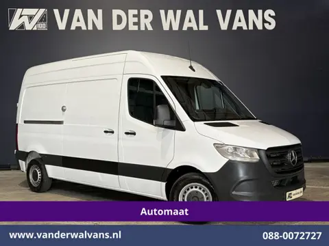 Mercedes-Benz Sprinter 215 CDI 150pk Automaat L2H2 Euro6 Airco | Camera | Navigatie | Apple Carplay 