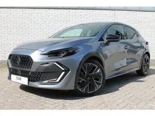 Renault Clio 1.8 Hybrid 160 esprit Alpine *  Vermelde prijs is inclusief de korting t.w.v. 1300,- *