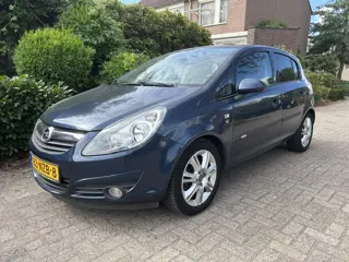 Opel Corsa 1.2-16V Automaat '111' Edition 1e eig/ 5 Drs/ Airco/ Origineel NL auto/ met NAP/ Nw-APK/ 