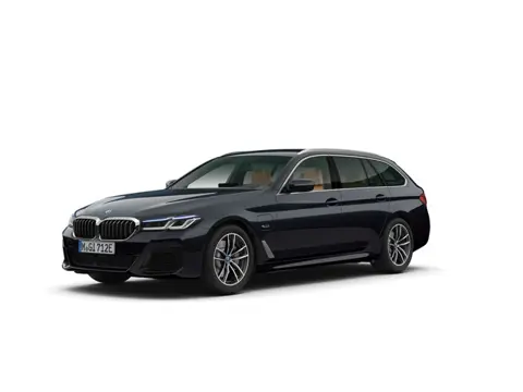 BMW 5 Serie Touring 530e xDrive M-Sport | Drive Assist Prof. | Trekhaak | Laserlight | 4-zone aircon