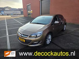 Opel Astra 1.4 Turbo Color Edition