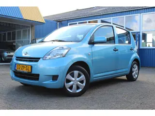 Daihatsu Sirion 2 1.3-16V "Comfort Limited"  5 Deurs - Automaat !!!