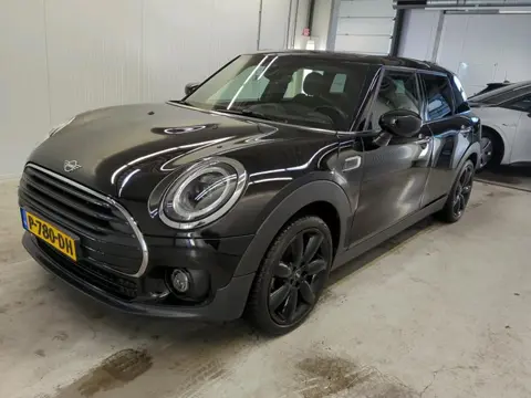 MINI Clubman Cooper Business Edition | 18" | Alarm | Privacy Glass | Navigatie
