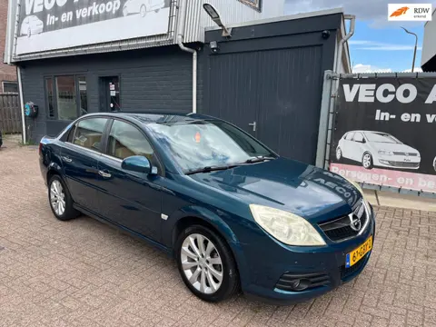 Opel Vectra 2.2-16V Executive airco leder apk juni 2027