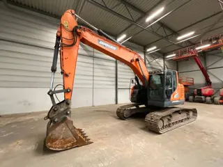 Doosan DX 235 LCR-5 (bj 2015)