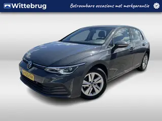 Volkswagen Golf 1.5 TSI Life Business / Navigatie / Parkeersensoren / Trekhaak afn. / LED verlichtin