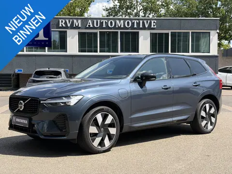 Volvo XC60 Plug-In Hybrid AWD T6 Plus Dark recharge ADAPT. CRUISE CONTROL | TREKHAAK | STUUR & STOEL