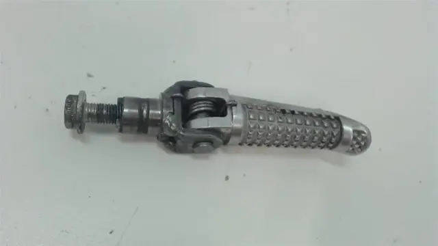 VOETSTEUN LINKS Suzuki GSX R 1000 2000 - 2002