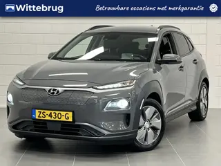 Hyundai KONA EV Premium 64 kWh TREKHAAK | FULL LED | LEDER | NAVIGATIE