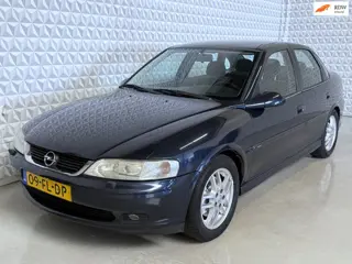 Opel Vectra 1.8-16V Sport Edition in originele staat! 189.000km (2000)