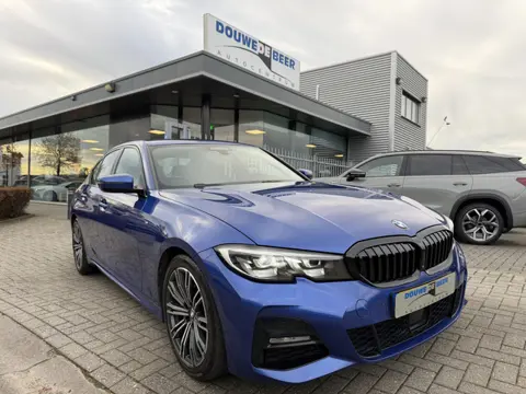 BMW 3-serie 330i M Sport Adapt. Cruise | 360-Camera | HiFi | Stoelverw. | Sfeerverlichting
