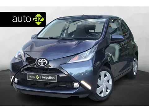 Toyota Aygo 1.0 VVT-i x-play / Camera / Airco