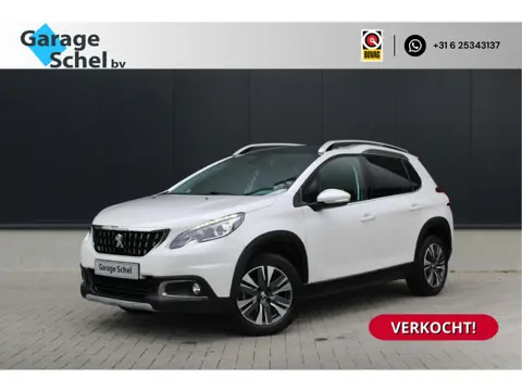 Peugeot 2008 1.2 PureTech Allure 110pk - Panoramadak - Trekhaak - Carplay - Camera - Navi - Cruise -