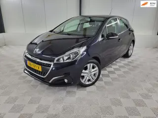 Peugeot 208 1.2 PureTech Signature, Carplay, Parkeersensoren, Navigatie