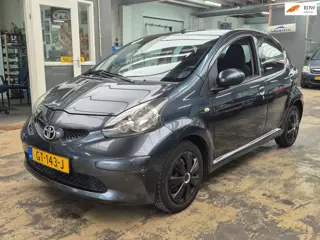 Toyota Aygo 1.0-12V met AIRCO *5-DEURS* NIEUWE APK