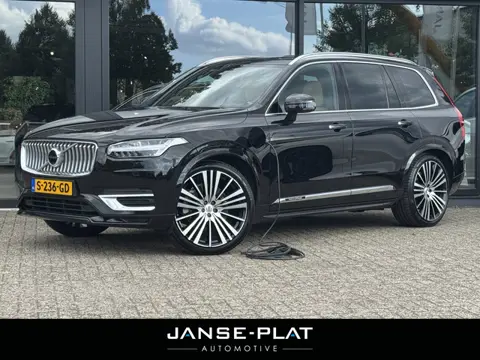Volvo XC90 2.0 T8 Long Range AWD Ultimate Bright | Luchtvering | Pano | Trekhaak | SoH 97%