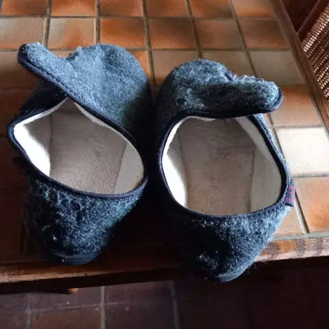 Heren pantoffel met klittenband - gemakkelijk voor oudere