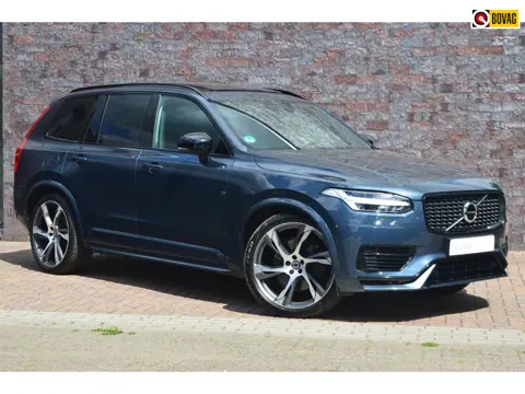 Volvo XC90 T8 Hybride AWD Plus Dark LONG RANGE | Luchtvering | Panoramadak | Camera | Stoel + Stuur 