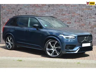 Volvo XC90 T8 Hybride AWD Plus Dark LONG RANGE | Luchtvering | Panoramadak | Camera | Stoel + Stuur 