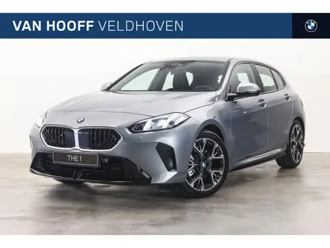 BMW 1 Serie 120 M Sport Automaat / Sportstoelen / Achteruitrijcamera / M Adaptief onderstel / Parkin
