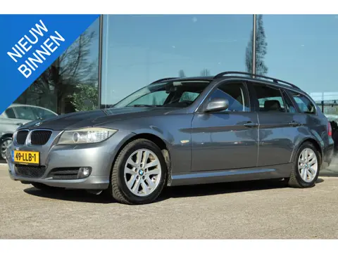 BMW 3-SERIE TOURING 318I BUSINESS LINE | XENON | TREKHAAK | NAVI | BLUETOOTH | PDC