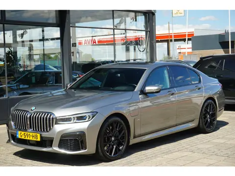 BMW 7-serie 745e High Executive | B&W | massage | tv | 4WS | ACC