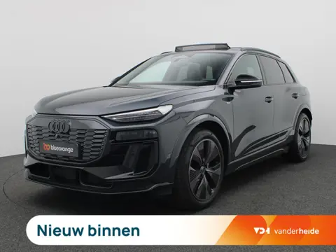 Audi Q6 e-tron S edition performance 100 kWh 306PK Aut. SOH 99,99%, Panoramadak, Trekhaak, Head-Up D