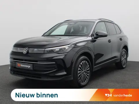 Volkswagen Tiguan 1.5 eHybrid Life Edition 204PK DSG Trekhaak, 360gr. Camera, Zwarte hemelbekleding,