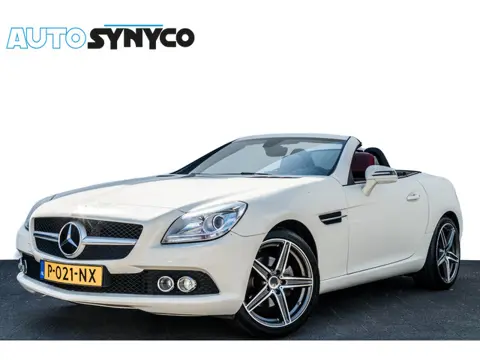 Mercedes-Benz SLK 200 184 PK Automaat | Leder | Panoramadak | 18 inch LMV | Stoelverw. | ECC