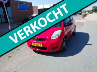 Toyota Yaris 1.3 VVTi 6 Bak Airco Pdc keurig netjes