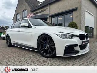 BMW 3-serie 328i xDrive M Sport Automaat Leder / Full LED / Spoilers