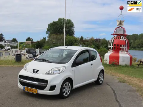 Peugeot 107 1.0-12V XR *AIRCO