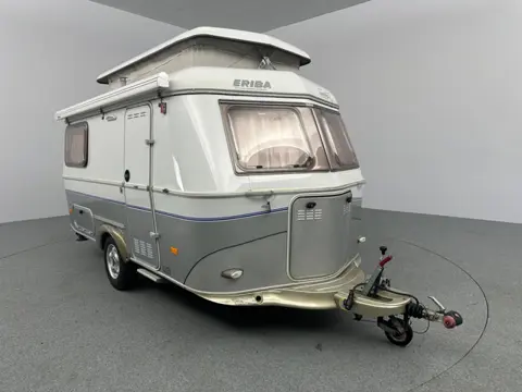 Eriba Touring Triton 410 Cassetteluifel Fietsendrager