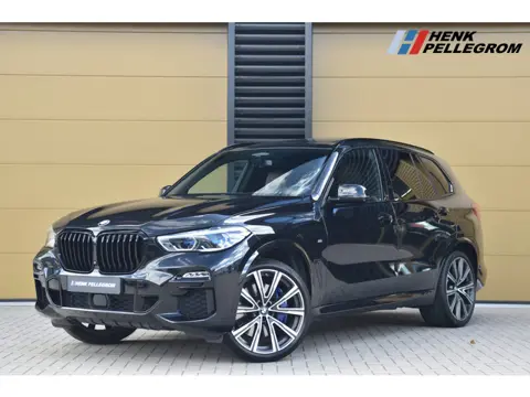 BMW X5 xDrive40i High Executive * M-Sport * Panoramadak * Soft close * Trekhaak * Stoelmassage * Com