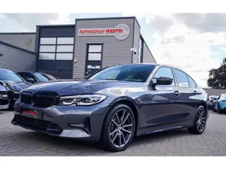 BMW 3-serie 320i High Executive Edition | LED | Luxe Leder | Stoelverwarming | PDC | Cruise control 