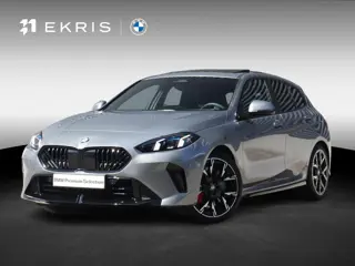 BMW 1-serie 5-deurs 120 | M Sportpakket Pro | Premium Pack | Panodak | Harman Kardon | Getint Glas |