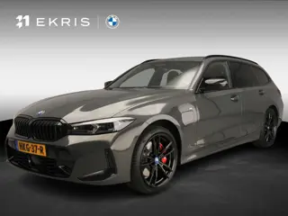 BMW 3 Serie Touring 330e xDrive | M-Sportpakket | LED | Leder | HUD | Active cruise | Trekhaak | Pan