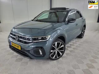 Volkswagen T-Roc 1.5 TSI R-Line Business+, Automaat, Panodak, Afneembare trekhaak, Camera, Carplay